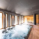 Exclusive Terrace, Parking And Pool Apartment Megeve