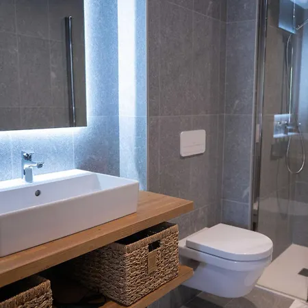 Exclusive Terrace, Parking And Pool Megève