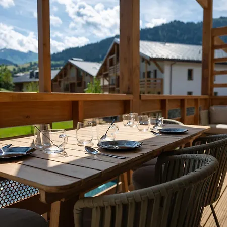 Exclusive Terrace, Parking And Pool Appartement *