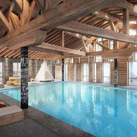 Exclusive Terrace, Parking And Pool * Megève