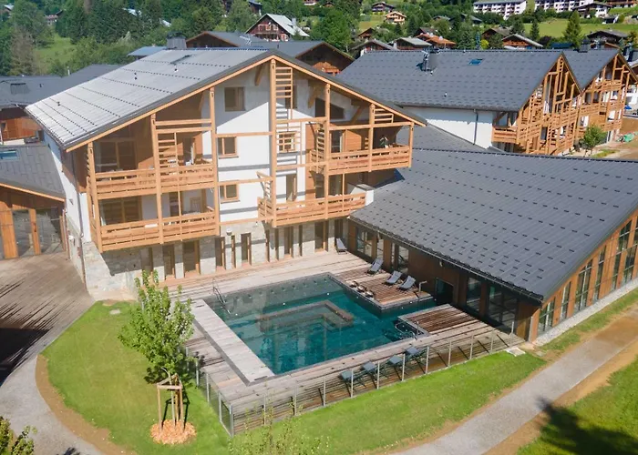 Exclusive Terrace, Parking And Pool Lejlighed *