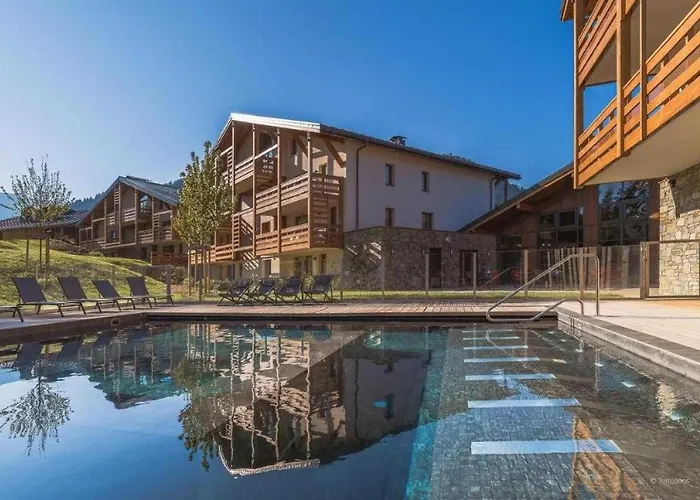 Exclusive Terrace, Parking And Pool Lejlighed *