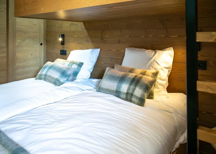 Exclusive Terrace, Parking And Pool * Megève