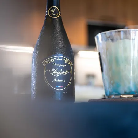 Exclusive Terrace, Parking And Pool Apartmán *