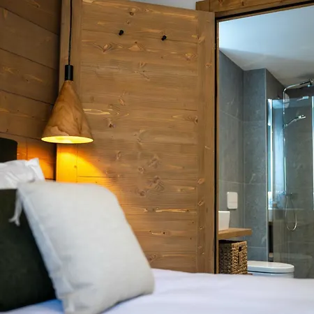 Exclusive Terrace, Parking And Pool * Megève