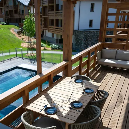 Exclusive Terrace, Parking And Pool Megeve