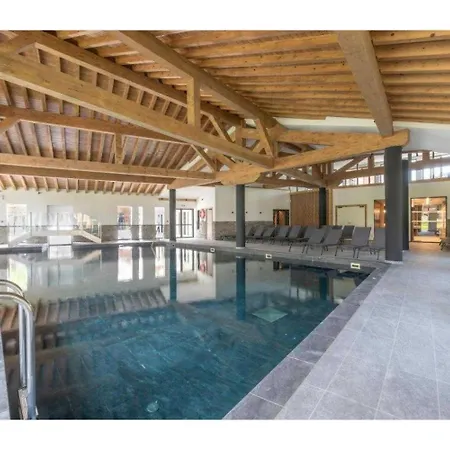 Exclusive Terrace, Parking And Pool Apartment