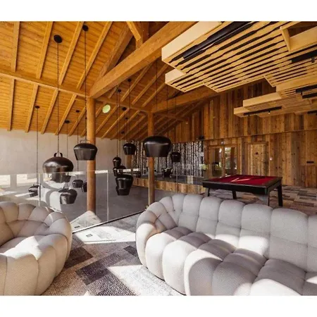 Apartment Exclusive Terrace, Parking And Pool *