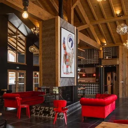 Apartmán Exclusive Terrace, Parking And Pool *