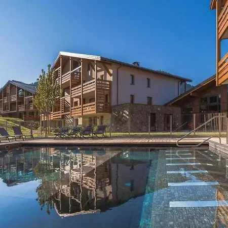 Exclusive Terrace, Parking And Pool Apartment *